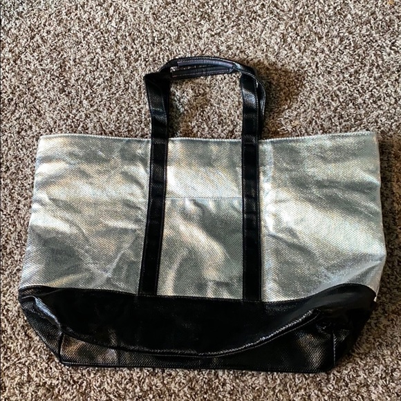 Victoria’s Secret tote bag - Picture 2 of 9